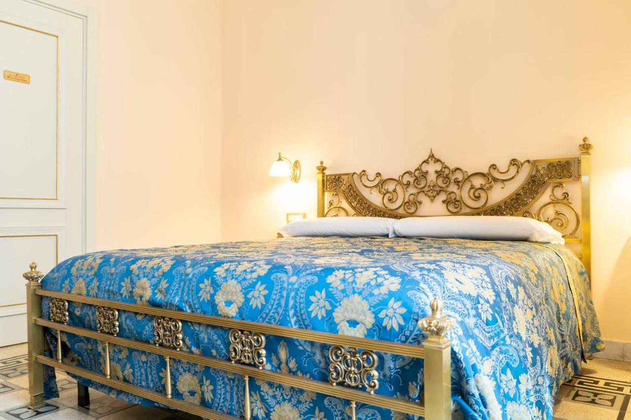 Residence San Mattia 那不勒斯 外观 照片